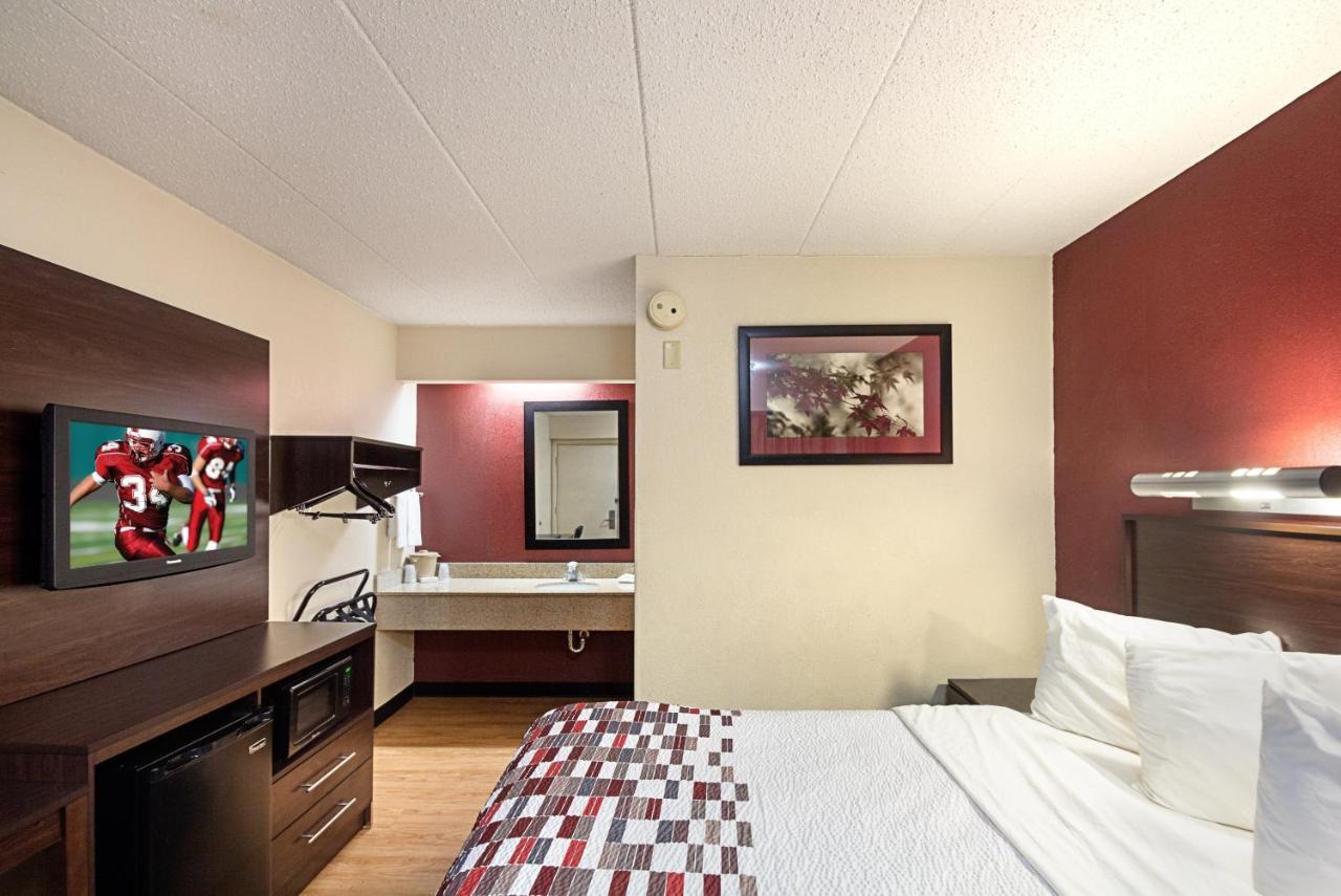 Red Roof Inn Cincinnati East - Beechmont Cherry Grove Extérieur photo